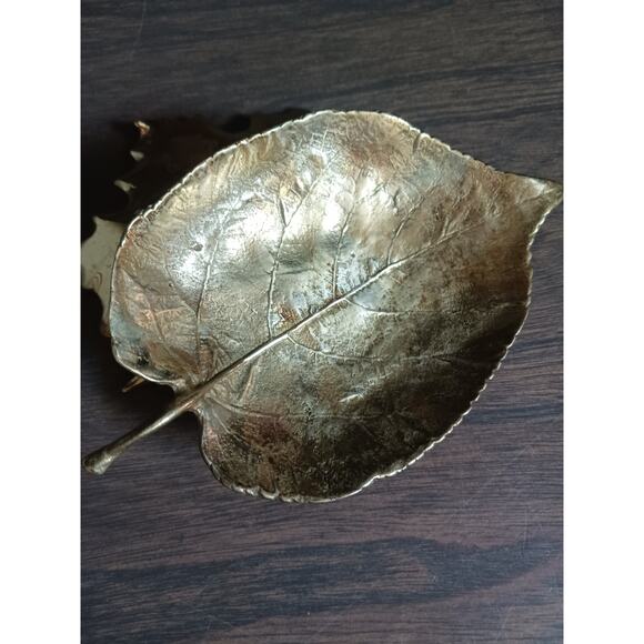 Vintage Metalcrafters Brass Leaf Dish 1950s - Picture 2 of 6
